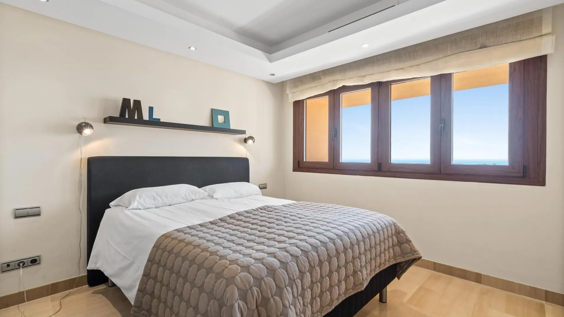 Bahia Boutique Apartments Estepona 0*,